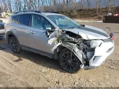 2T3RFREV2JW710805 2018 TOYOTA RAV 4