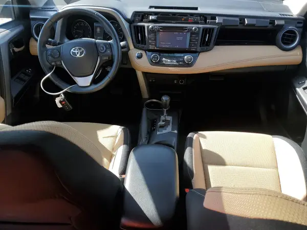 2T3RFREV2JW742167 2018 TOYOTA RAV 4 - Image 8