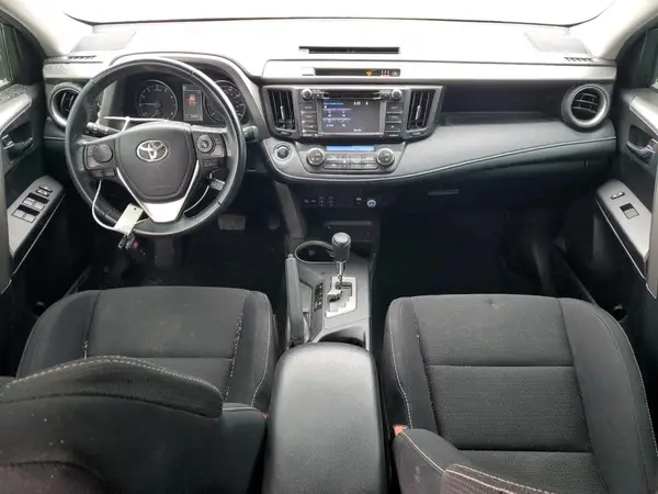2T3RFREV2JW744114 2018 TOYOTA RAV 4 - Image 8