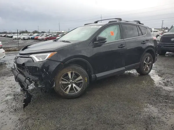 2T3RFREV2JW752536 2018 TOYOTA RAV 4 - Image 1