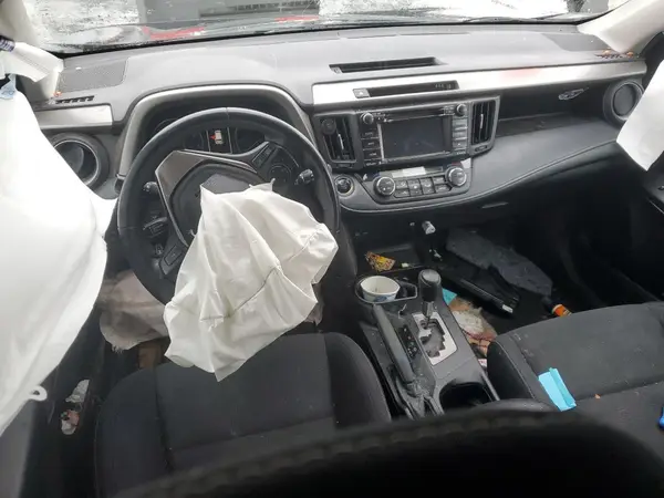 2T3RFREV2JW752536 2018 TOYOTA RAV 4 - Image 8