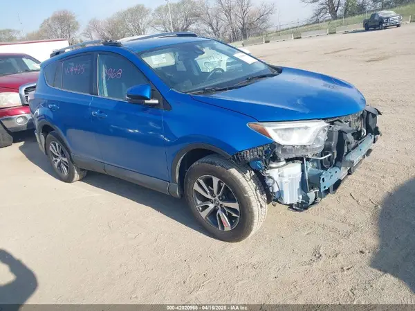 2T3RFREV2JW754495 2018 TOYOTA RAV 4 - Image 1