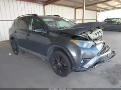 2T3RFREV2JW755582 2018 TOYOTA RAV 4