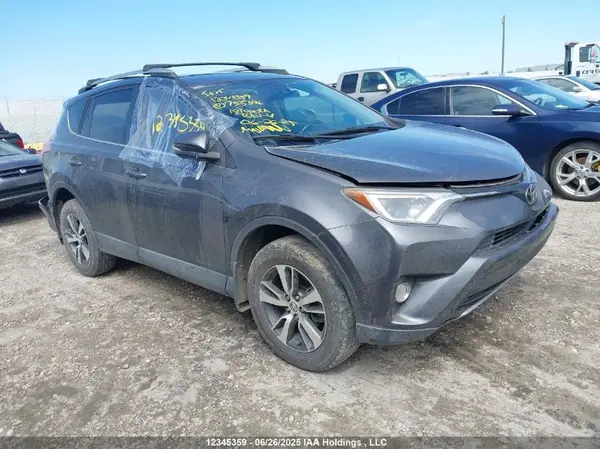 2T3RFREV2JW755596 2018 TOYOTA RAV 4 - Image 1