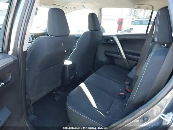 2T3RFREV2JW800438 2018 TOYOTA RAV 4 - Image 8