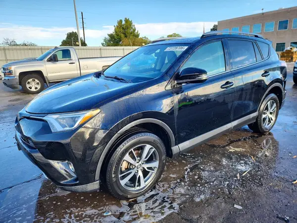 2T3RFREV2JW813190 2018 TOYOTA RAV 4 - Image 1