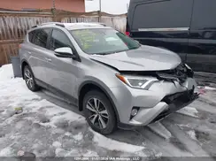 2T3RFREV2JW828479 2018 TOYOTA RAV 4