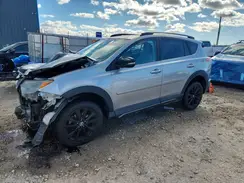 2T3RFREV2JW853043 2018 TOYOTA RAV 4