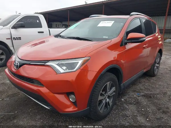 2T3RFREV3GW446258 2016 TOYOTA RAV 4 - Image 2