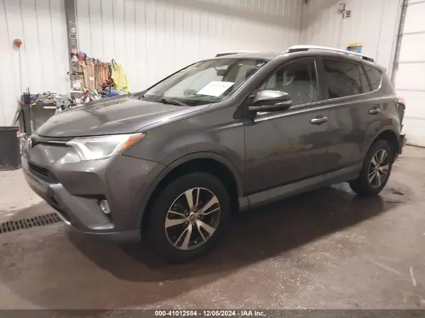 2T3RFREV3GW466428 2016 TOYOTA RAV 4 - Image 2