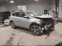 2T3RFREV3HW555319 2017 TOYOTA RAV 4