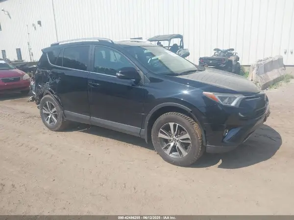 2T3RFREV3HW609976 2017 TOYOTA RAV 4 - Image 1