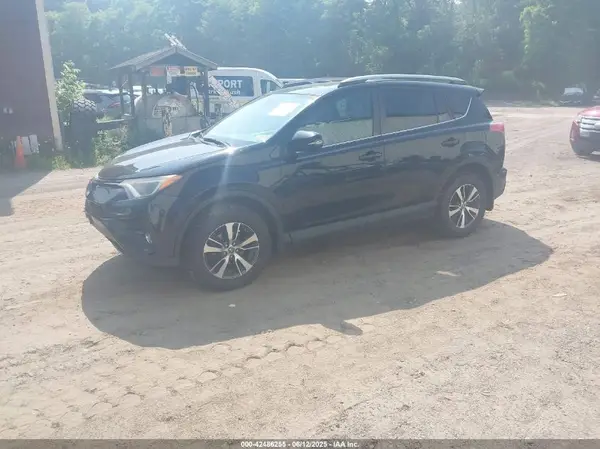 2T3RFREV3HW609976 2017 TOYOTA RAV 4 - Image 2