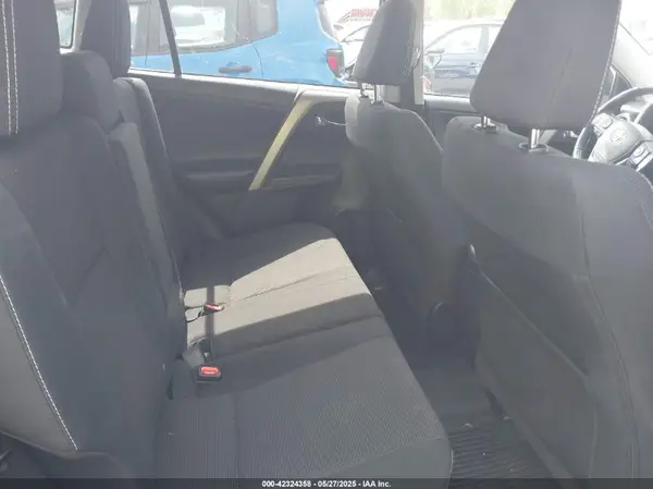 2T3RFREV3HW625286 2017 TOYOTA RAV 4 - Image 8