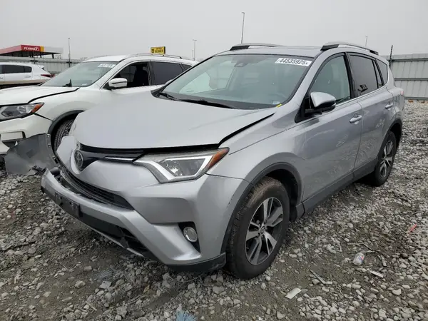 2T3RFREV3HW637955 2017 TOYOTA RAV 4 - Image 1