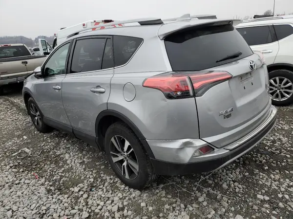 2T3RFREV3HW637955 2017 TOYOTA RAV 4 - Image 2