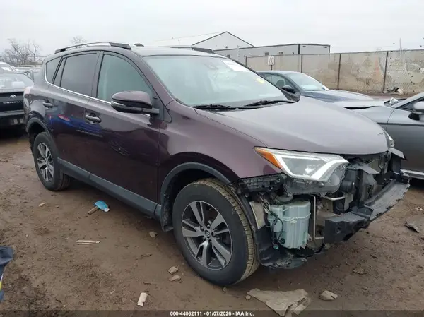 2T3RFREV3HW691059 2017 TOYOTA RAV 4 - Image 1