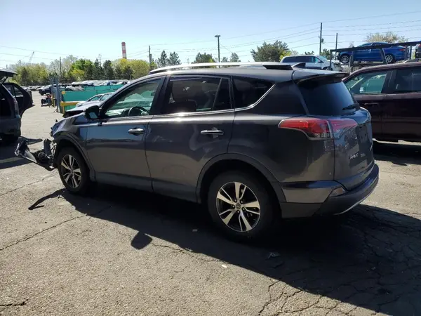 2T3RFREV3JW697272 2018 TOYOTA RAV 4 - Image 2