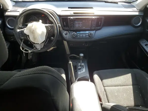 2T3RFREV3JW697272 2018 TOYOTA RAV 4 - Image 8
