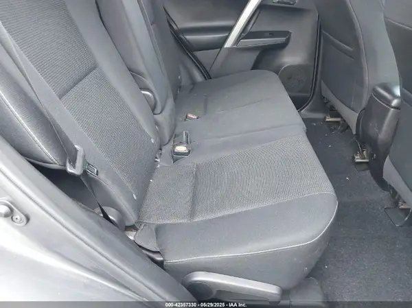 2T3RFREV3JW705418 2018 TOYOTA RAV 4 - Image 8