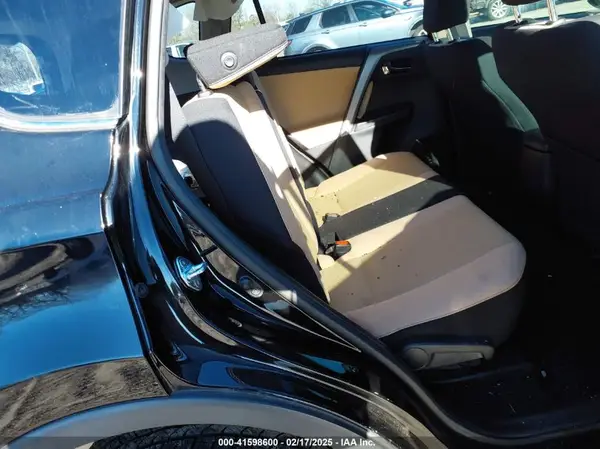 2T3RFREV3JW725183 2018 TOYOTA RAV 4 - Image 8