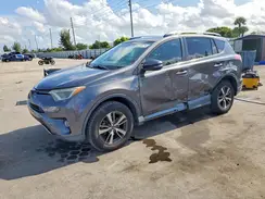 2T3RFREV3JW749869 2018 TOYOTA RAV 4