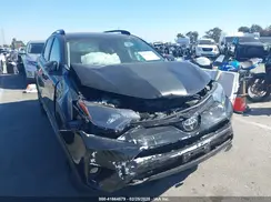 2T3RFREV3JW753274 2018 TOYOTA RAV 4