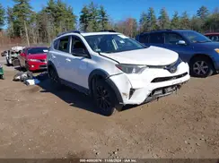 2T3RFREV3JW775758 2018 TOYOTA RAV 4