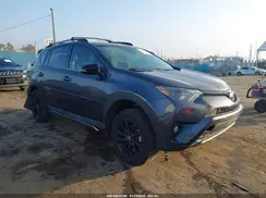 2T3RFREV3JW786954 2018 TOYOTA RAV 4