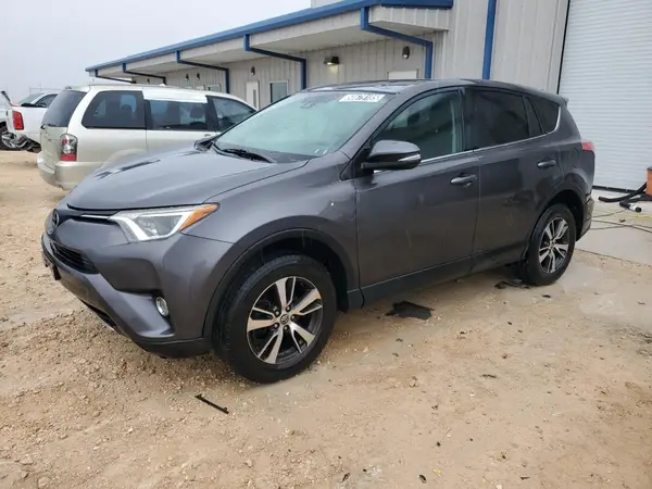 2T3RFREV3JW790261 2018 TOYOTA RAV 4 - Image 1
