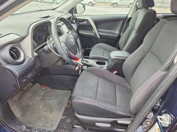 2018 TOYOTA RAV 4 auction photo 7