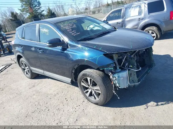 2T3RFREV3JW799039 2018 TOYOTA RAV 4 - Image 1