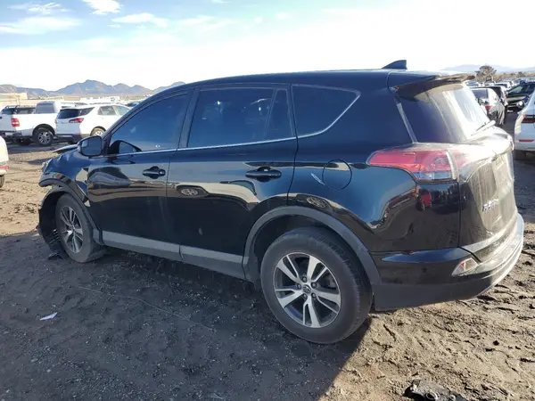 2T3RFREV3JW803803 2018 TOYOTA RAV 4 - Image 2