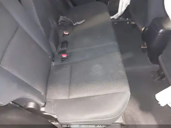 2T3RFREV3JW817989 2018 TOYOTA RAV 4 - Image 8