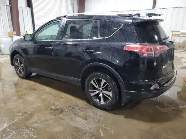 2T3RFREV3JW833223 2018 TOYOTA RAV 4 - Image 2