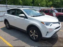2T3RFREV3JW846330 2018 TOYOTA RAV 4