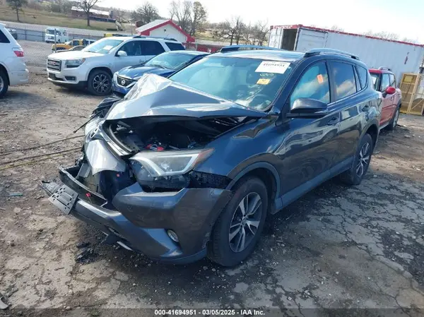 2T3RFREV4GW437875 2016 TOYOTA RAV 4 - Image 2