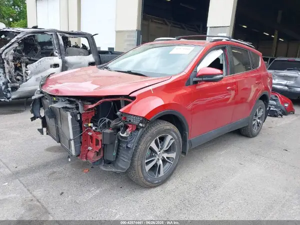 2T3RFREV4GW499535 2016 TOYOTA RAV 4 - Image 2