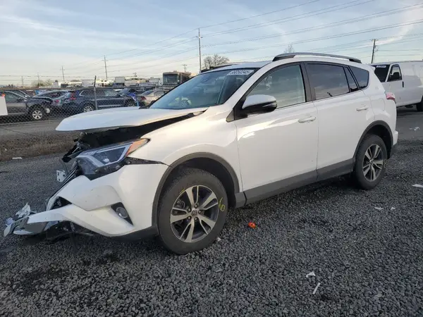 2T3RFREV4HW566720 2017 TOYOTA RAV 4 - Image 1
