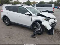 2T3RFREV4HW647958 2017 TOYOTA RAV 4