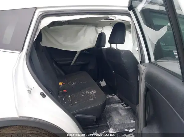 2T3RFREV4HW673525 2017 TOYOTA RAV 4 - Image 8