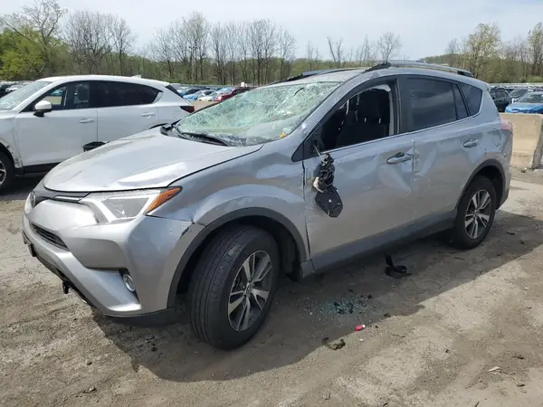 2T3RFREV4HW674156 2017 TOYOTA RAV 4 - Image 1