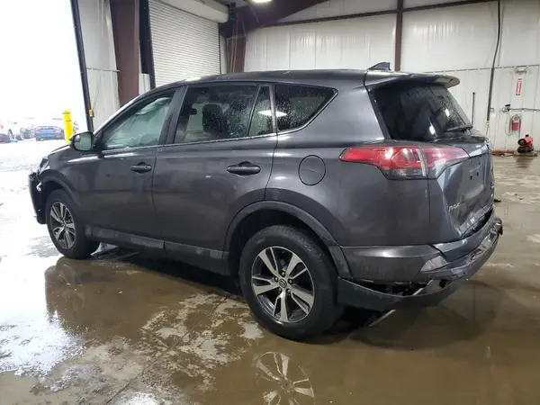 2T3RFREV4JW696938 2018 TOYOTA RAV 4 - Image 2