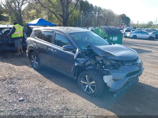 2T3RFREV4JW702222 2018 TOYOTA RAV 4 - Image 1