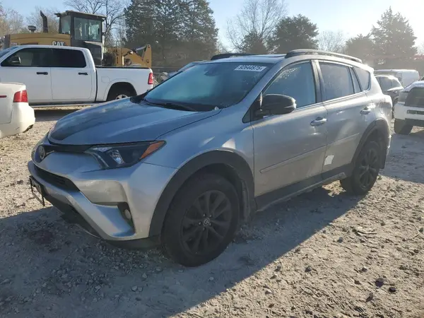 2T3RFREV4JW738606 2018 TOYOTA RAV 4 - Image 1