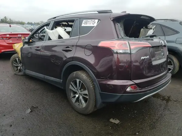 2T3RFREV4JW795257 2018 TOYOTA RAV 4 - Image 2