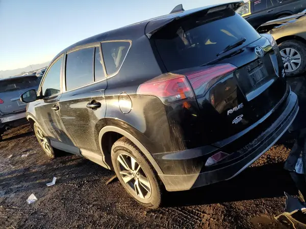 2T3RFREV4JW811781 2018 TOYOTA RAV 4 - Image 2