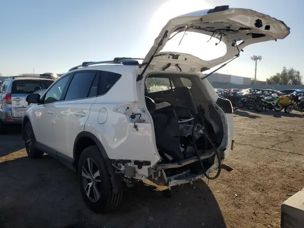 2T3RFREV4JW814504 2018 TOYOTA RAV 4 - Image 2