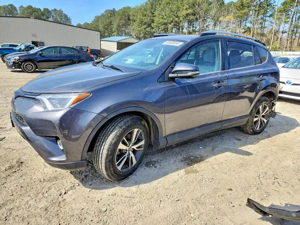 2T3RFREV4JW853853 2018 TOYOTA RAV 4 - Image 1