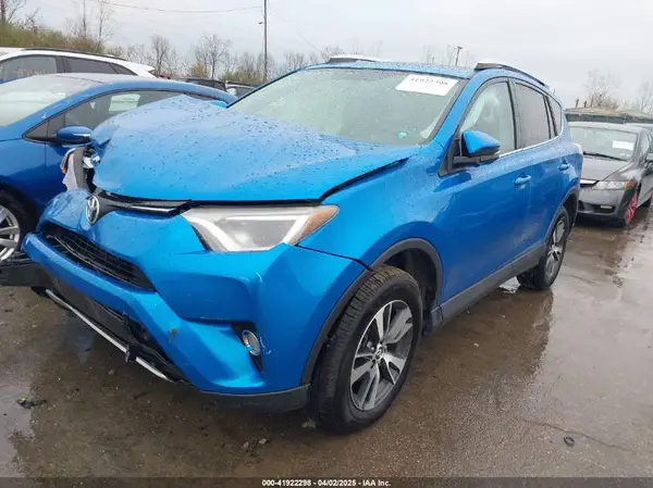 2T3RFREV5GW443670 2016 TOYOTA RAV 4 - Image 2